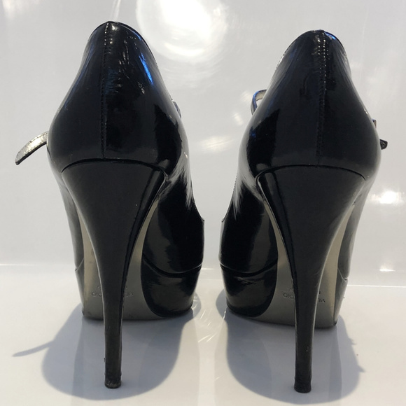 Dolce & Gabbanna High Heel Pumps in Patent Leather - Picture 5 of 8